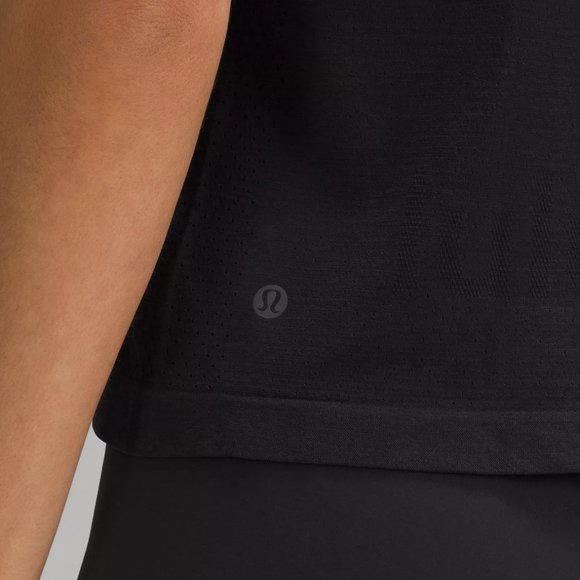 Train to Be Short-Sleeve Shirt Black - Picture 5 of 5